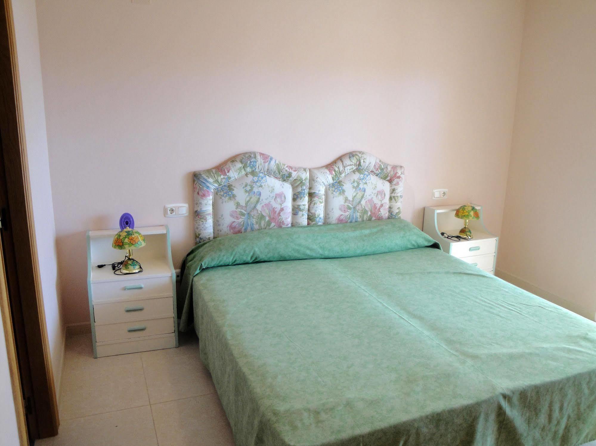 Alpen1 Argenta/caleta Apartment *